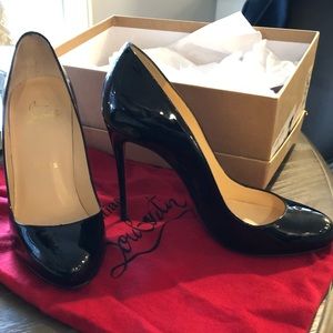 Christian Louboutin black patent pumps 36.5